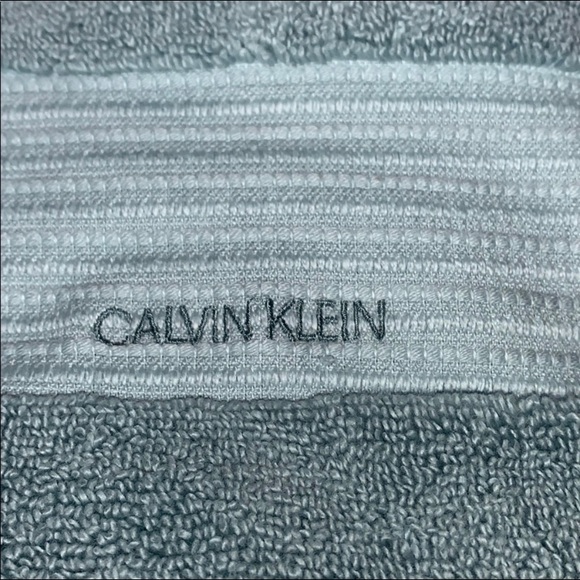 Calvin Klein 100% Cotton Luxurious Bath Towel - Picture 11 of 16